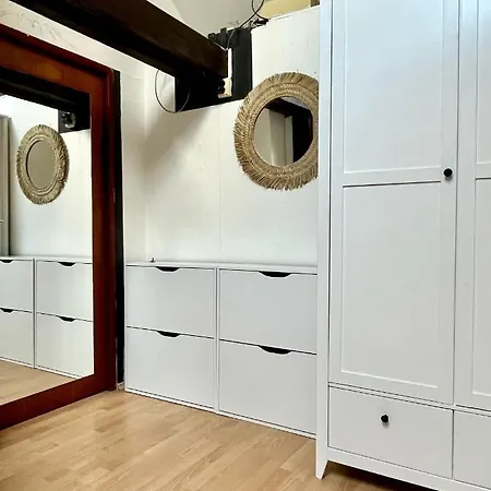 2 Bedrooms Close To Palmovka Appartamento